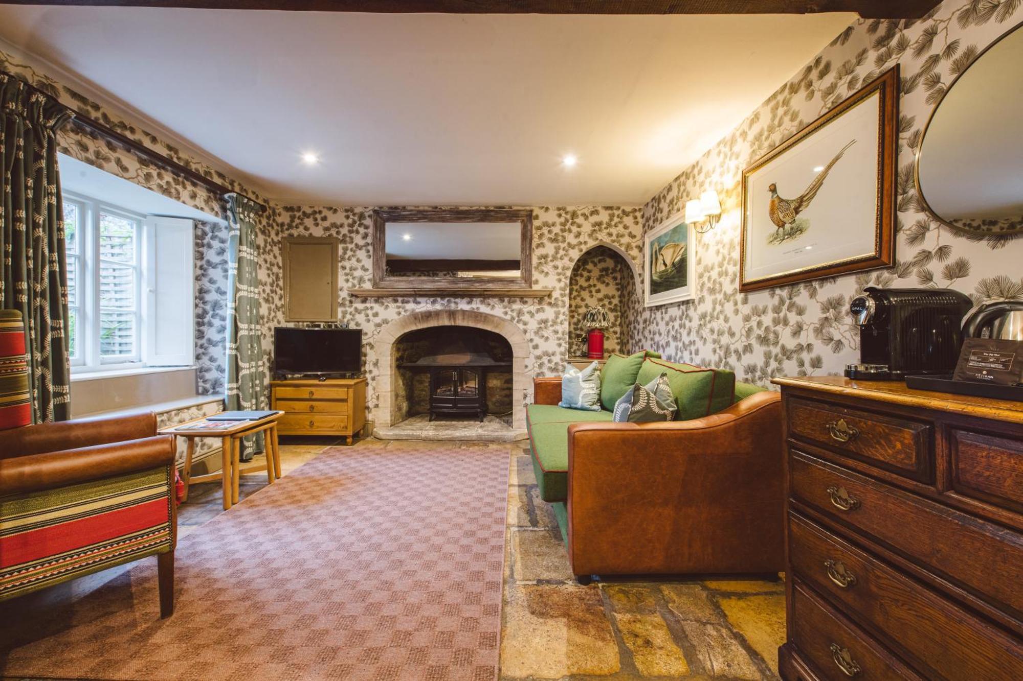 The Swan 4*